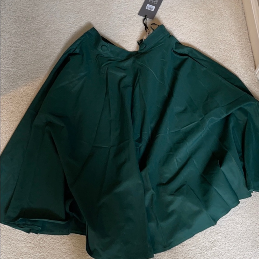 Mod Cloth Hunter Green Fit and Flare skirt